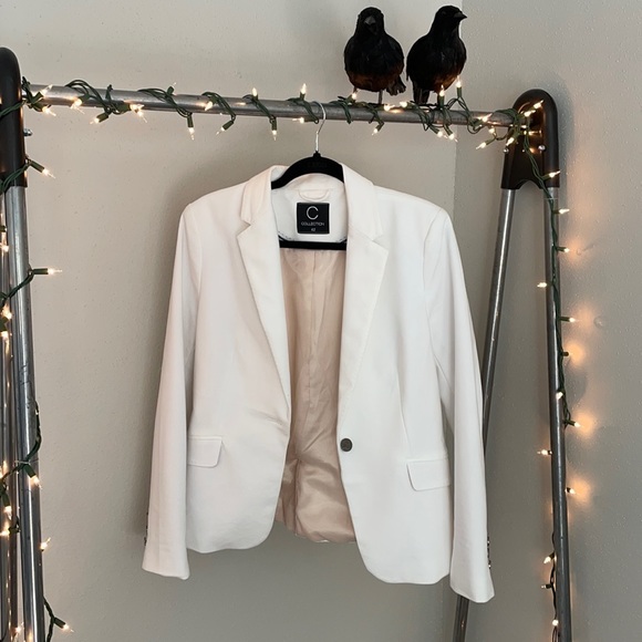 ✨White Blazer✨ - Picture 2 of 8